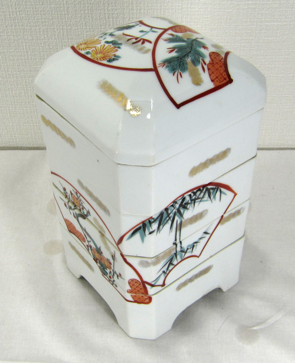 陶磁器の重箱 明治時代の重箱