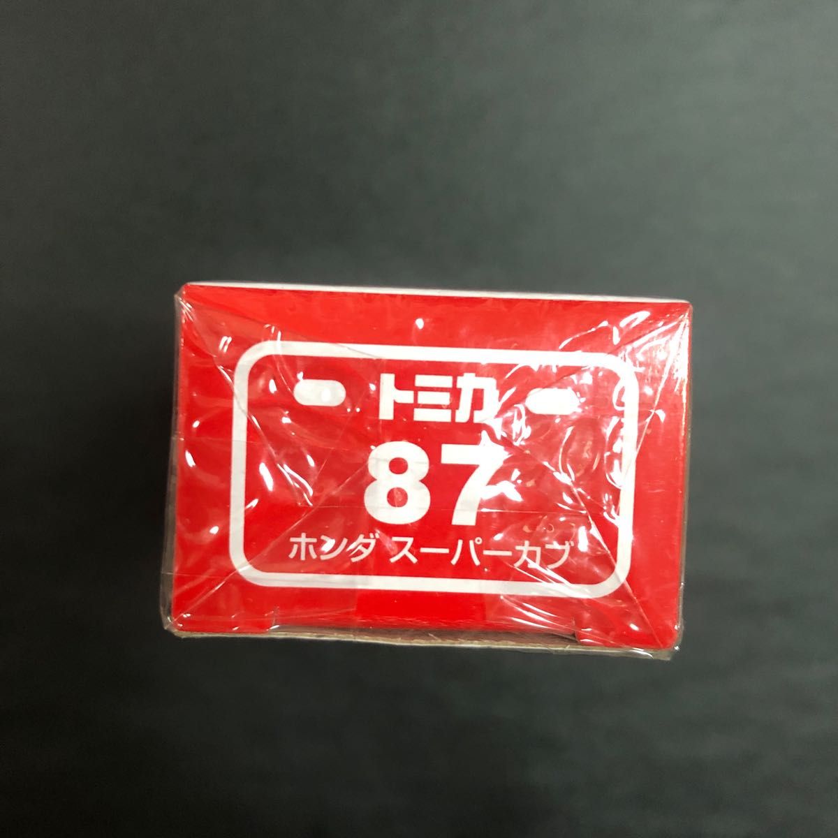 No.87 ホンダ スーパーカブ （箱） （1/33スケール トミカ 879978）