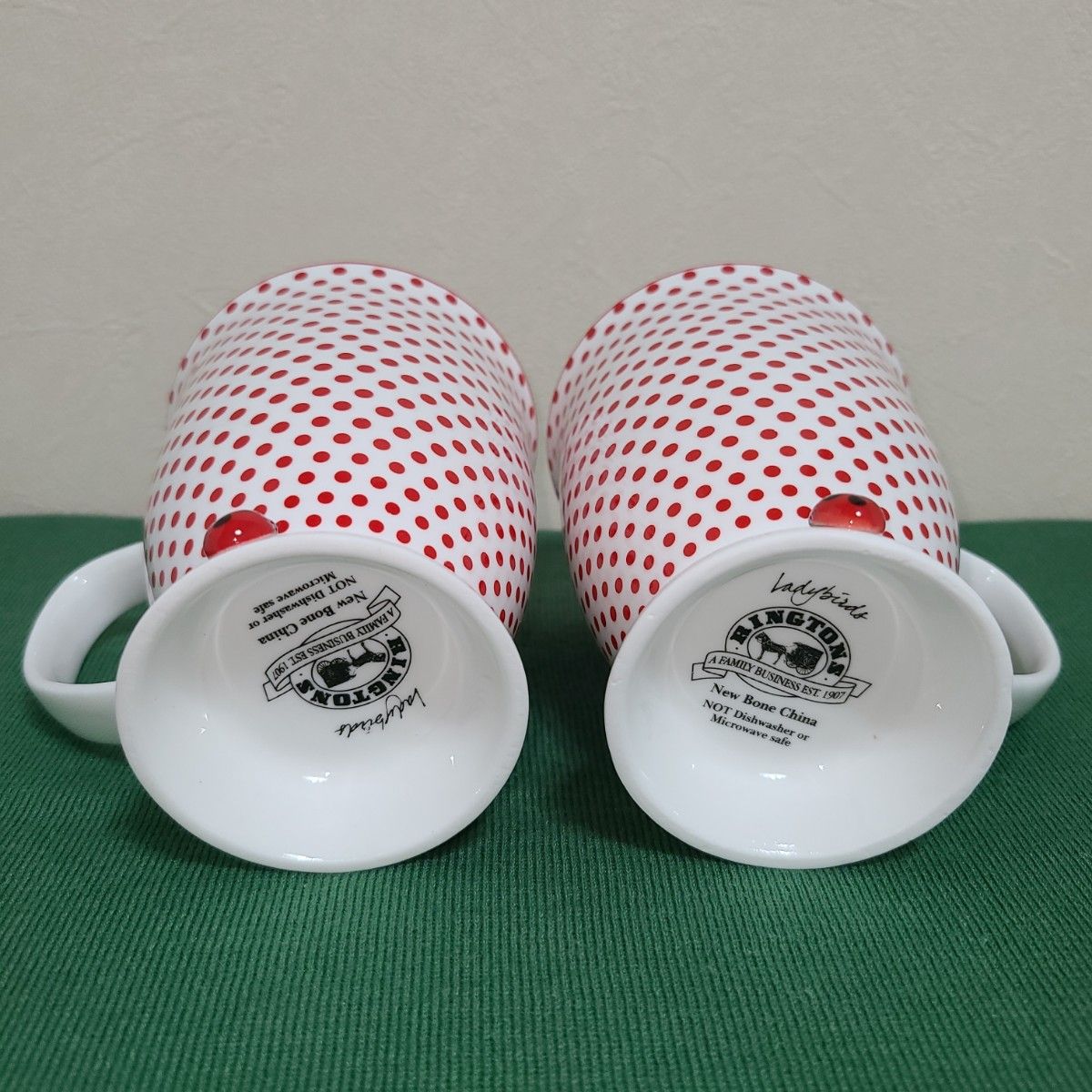 未使用箱無し Ringtons てんとう虫 マグカップ×2 ドット リントンズ 人気パターン 廃盤品