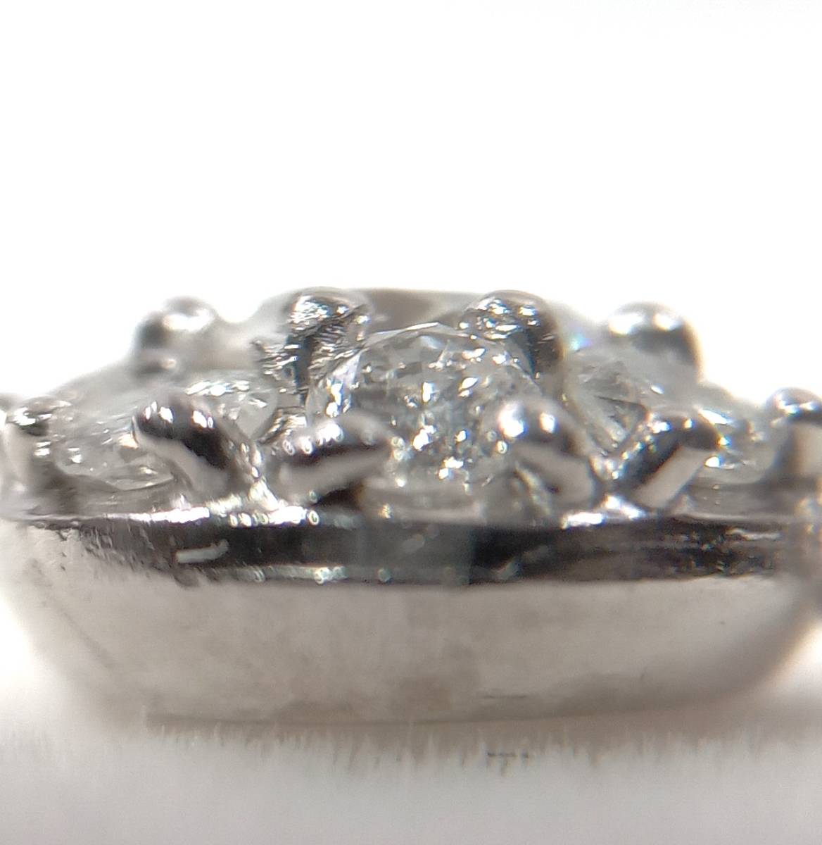 Pt900／ダイヤデザイントップ／ダイヤ0.40ct／1.3gの画像5