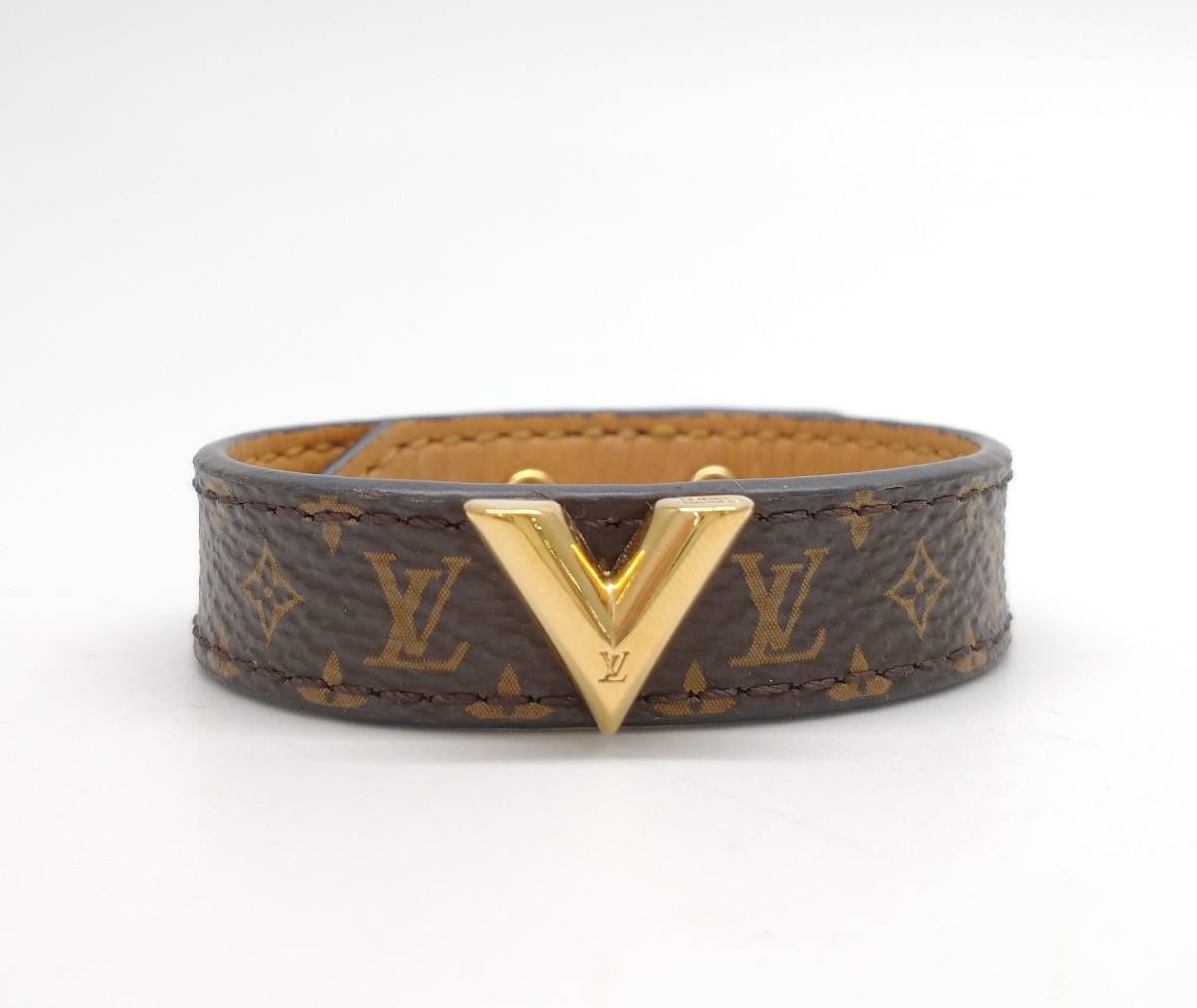 Shop Louis Vuitton 2022 SS Essential v bracelet (M6042G) by