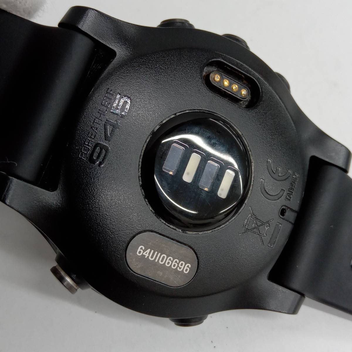 買取り実績 【替えベルト付】ガーミン GARMIN FOREATHLETE945 010