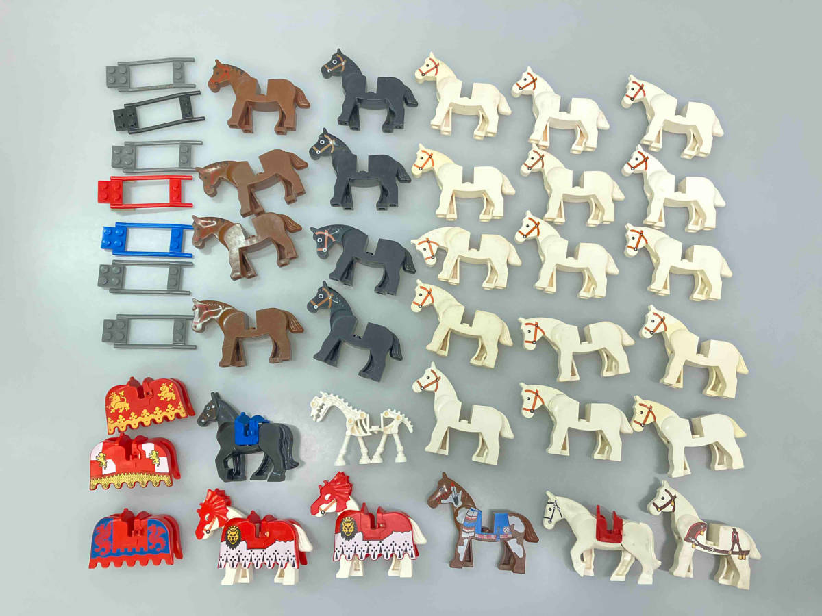 正規品 LEGO レゴ ミニフィグ用 馬 白馬 黒 茶色 ガイコツ 計30個