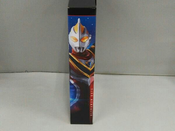 [ вскрыть завершено ] фигурка Bandai Ultraman . Ultimate ruminas premium 