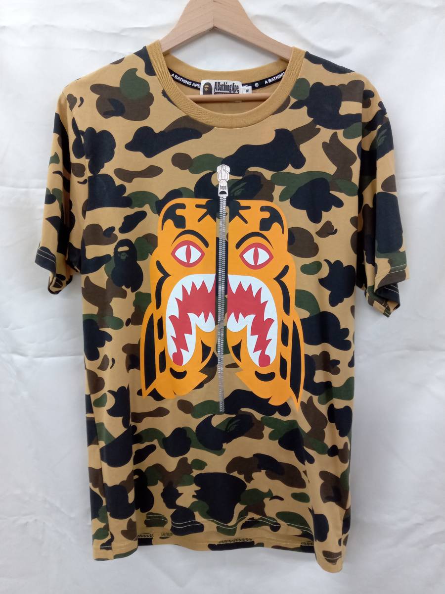 A Bathing Ape アベイシングエイプ Tシャツ/ロンT グリーン 迷彩柄 M_画像1