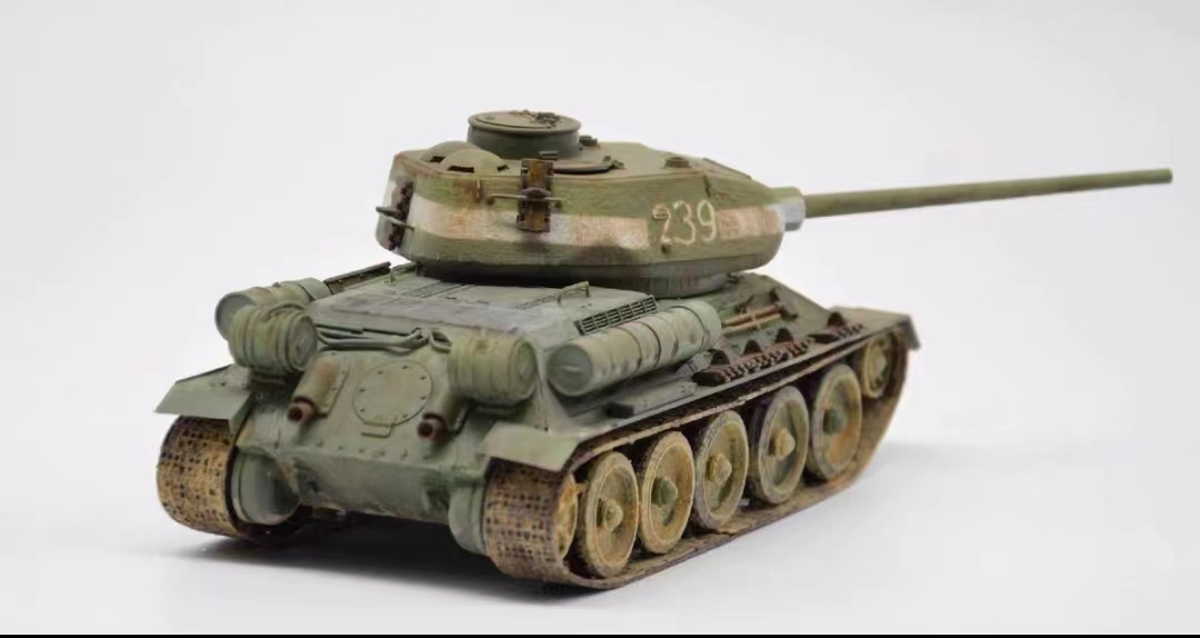 1/35 ソビエト T34－85戦車 塗装済完成品 第二次世界大戦_画像6