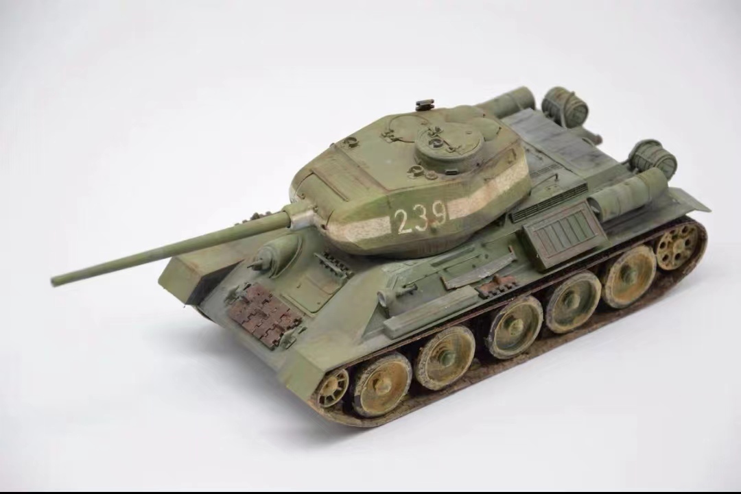 1/35 ソビエト T34－85戦車 塗装済完成品 第二次世界大戦_画像8