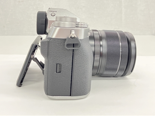 ランキング上位のプレゼント FUJIFILM フジフイルム ミラーレス一眼カメラ X-T5 X-T5LK-1855-S XF18-55mmレンズキット  シルバー