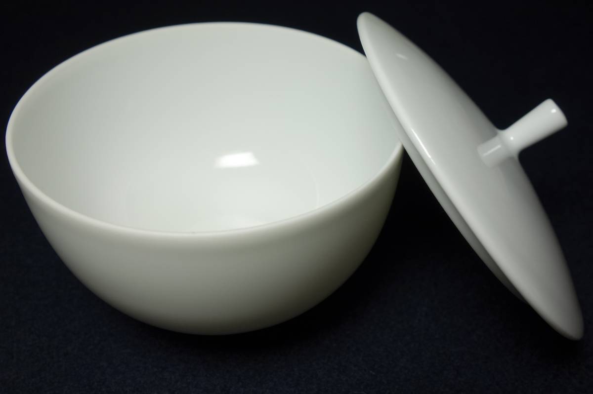 最高級白磁　煎茶道茶器　造形美あり　白磁花文蓋付　汲出碗　陶磁器研究_画像3