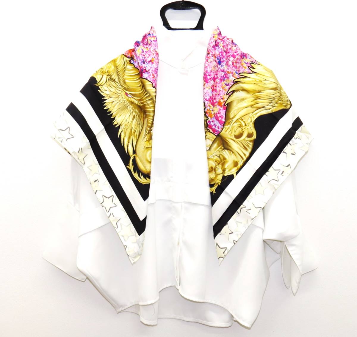 新品 美品【RobertoCavalli　ロベルトカヴァリ】シルク100％ ストール スカーフ おしゃれ 豪華　シルク素材 ヨーロッパ雑貨　アクセサリー