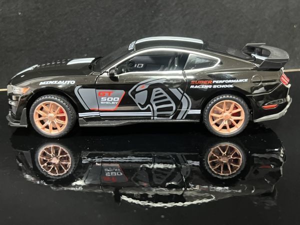 フォード GT500 SHELBY コブラ 1/24 ミニカー シェルビー H61_画像6