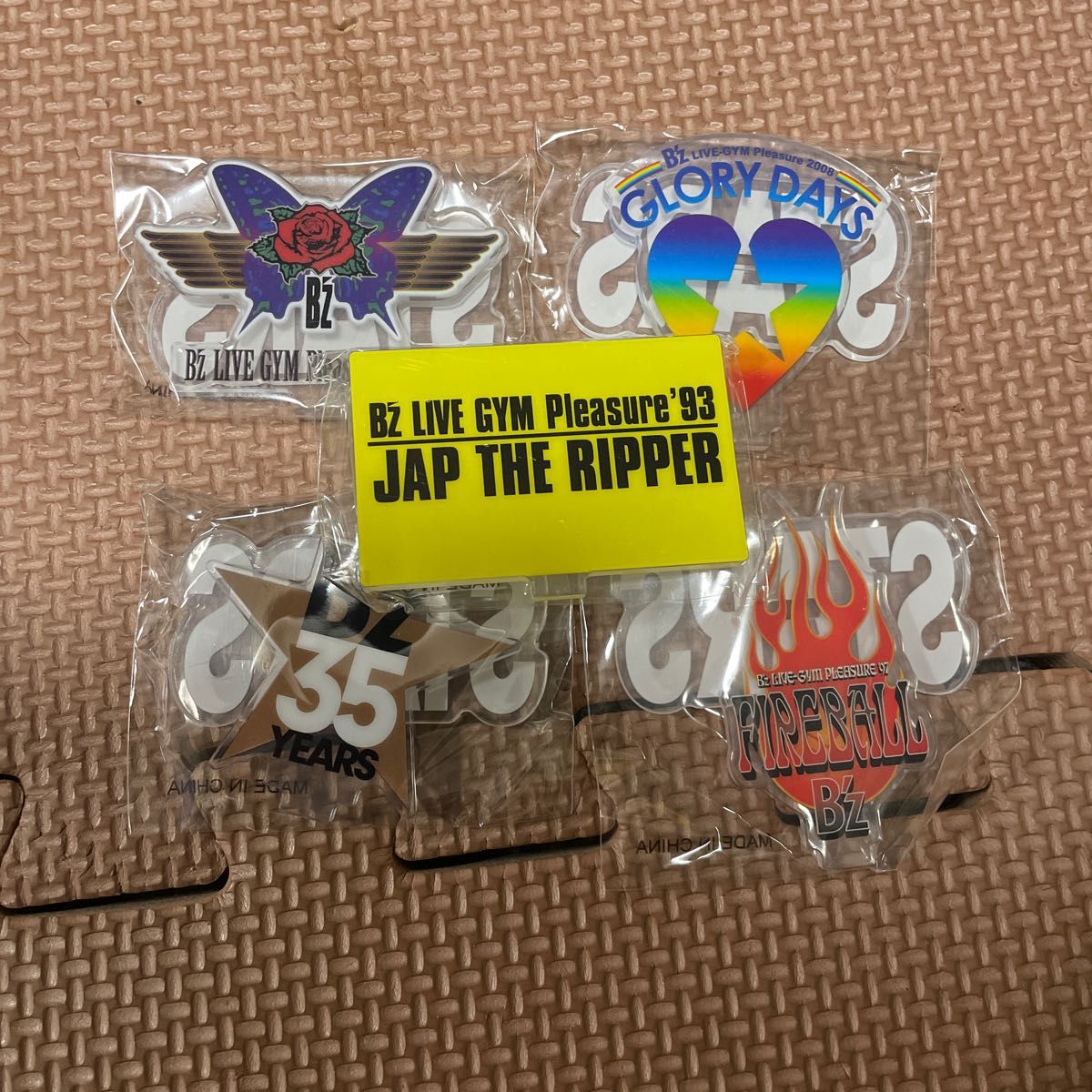 B'z ガチャガチャ アクリルスタンド12種類|PayPayフリマ