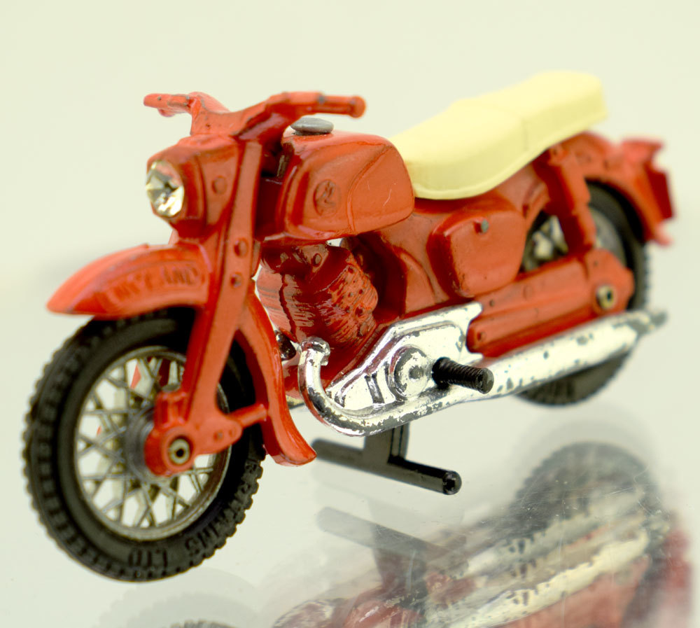 【新品、本物、当店在庫だから安心】 Yahoo!オークション - BRITAINS ホンダ-ベンリー(C92) 1963年 美 オートバイ