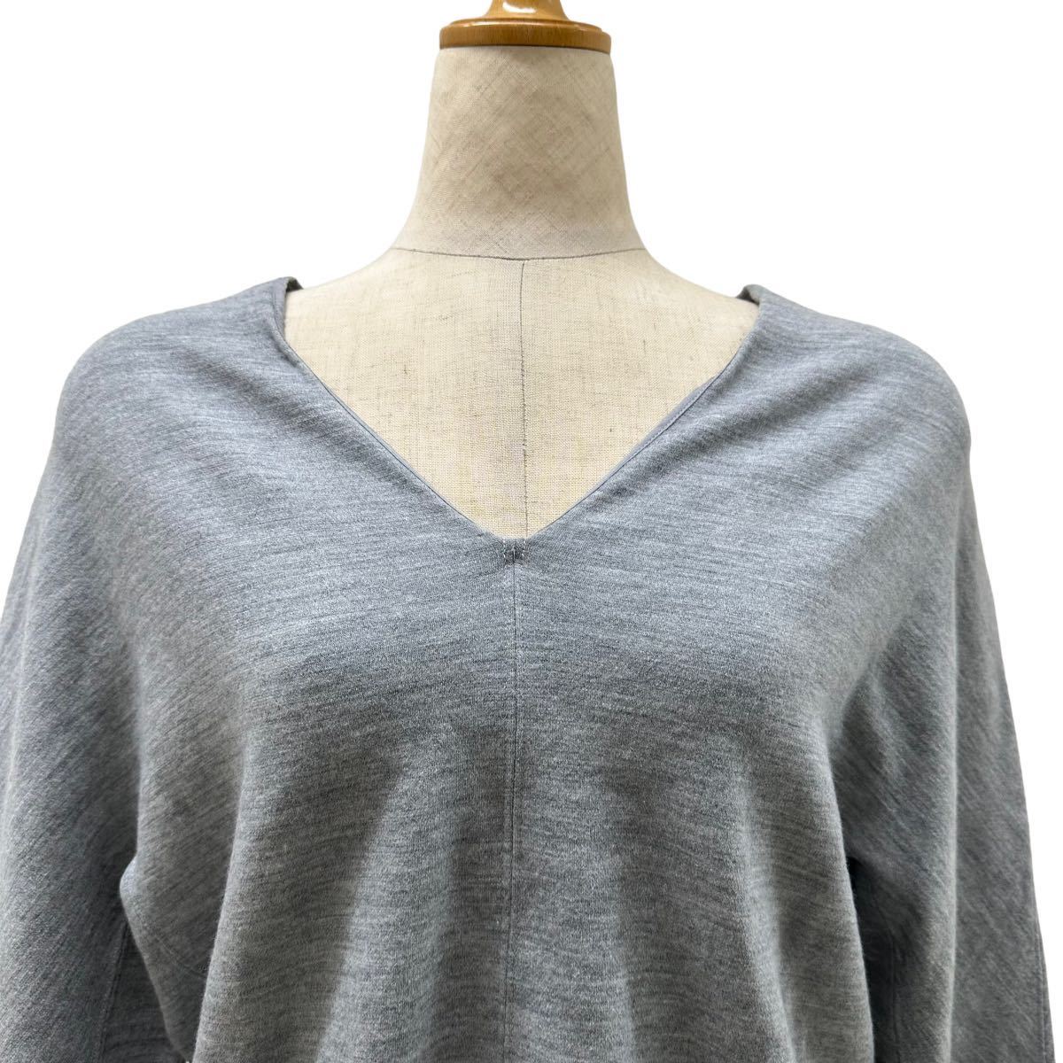 a154N MOGA Moga tops gray series size2 made in Japan usually using V neck 