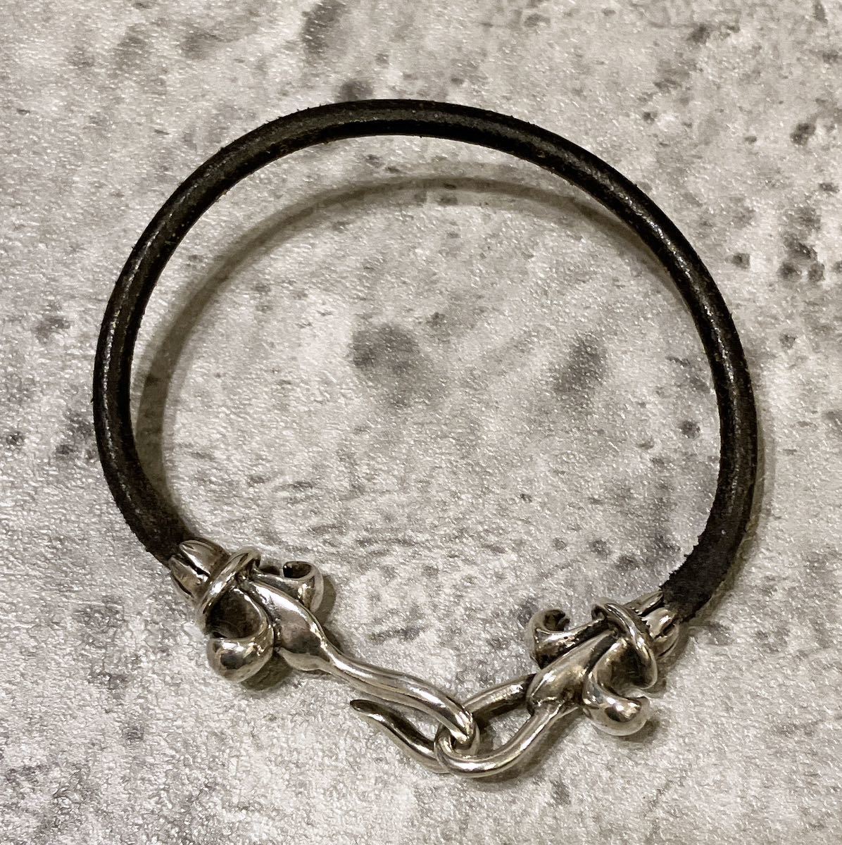 希少 美品 THIRTEEN DESIGNS レザー ブレスレット バングル|PayPayフリマ