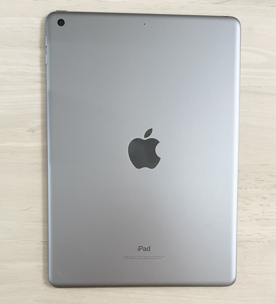 ★Apple iPad 第6世代★Wi-Fiモデル 9.7インチ 32GB （MR7F2J/A） ★純正Apple Pencil付き 中古の画像4