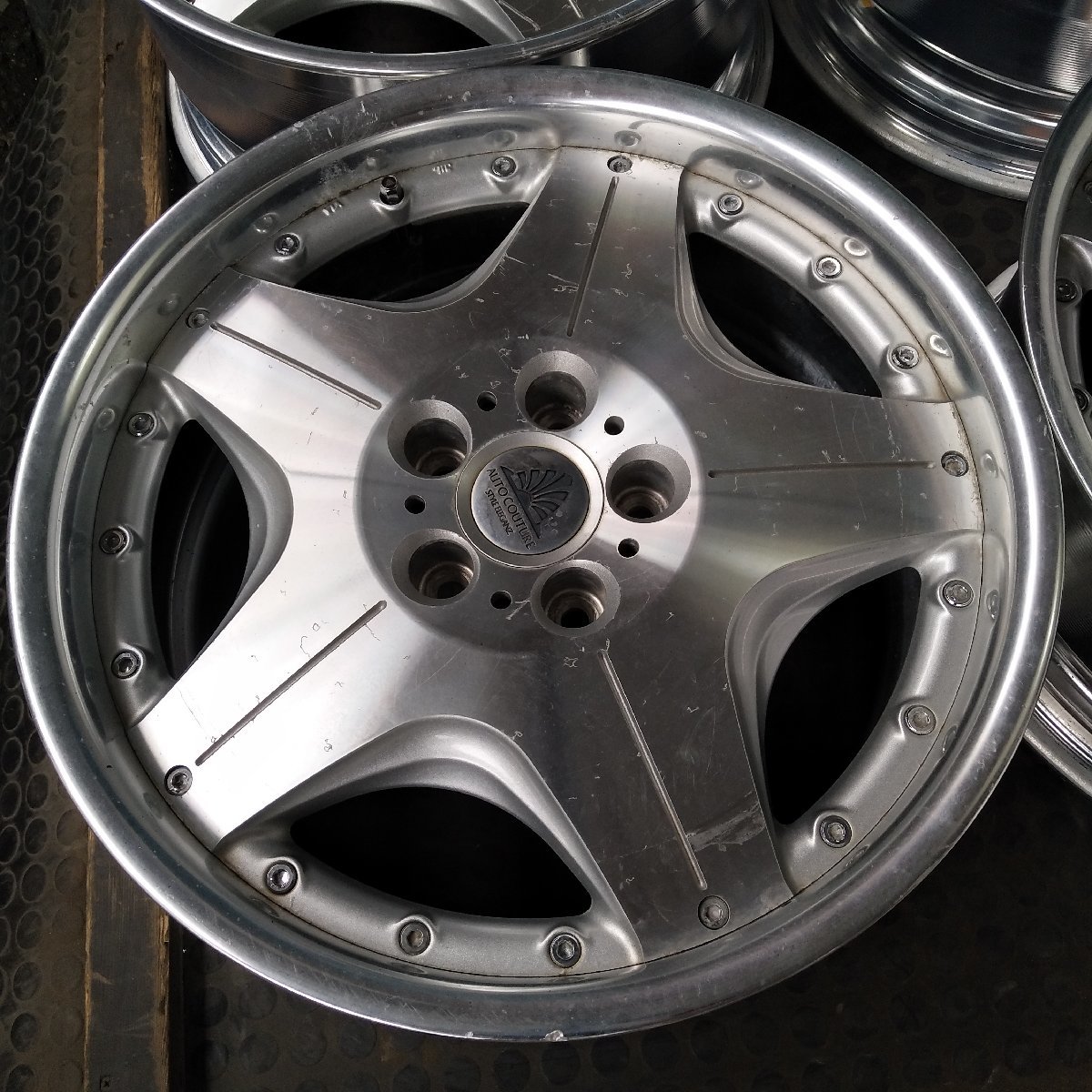 管理番号:S6-62【4本価格】【18x8J 5x114.3 ET+37 ハブ73】AUTO COUTURE・直接引取可能・下取り可能_画像4