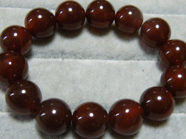 93017. onyx menou.. color stone approximately 13.5mm bracele stock disposal 