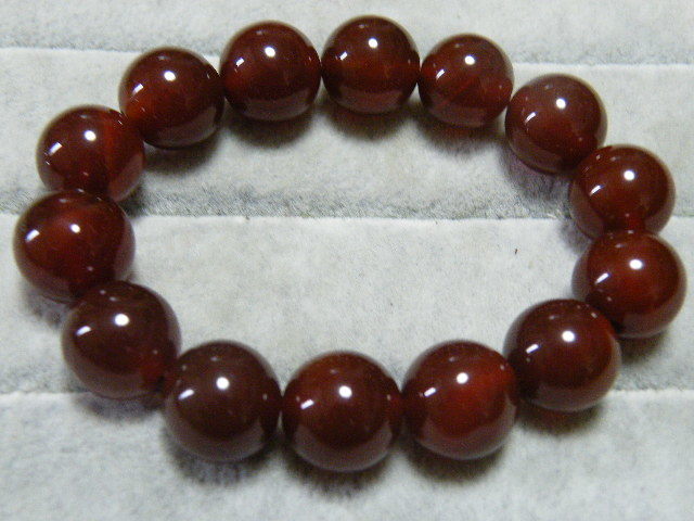 93017. onyx menou.. color stone approximately 13.5mm bracele stock disposal 