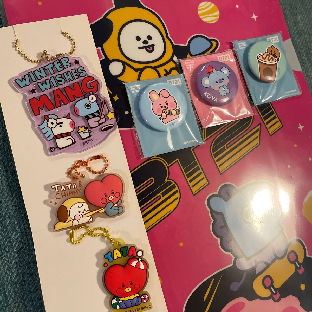 BT21 グッズ　7点セット　　バッジ　キーホルダー　コヤ　TATA タタ　チミー　シュキ　クッキー　マン　BTS