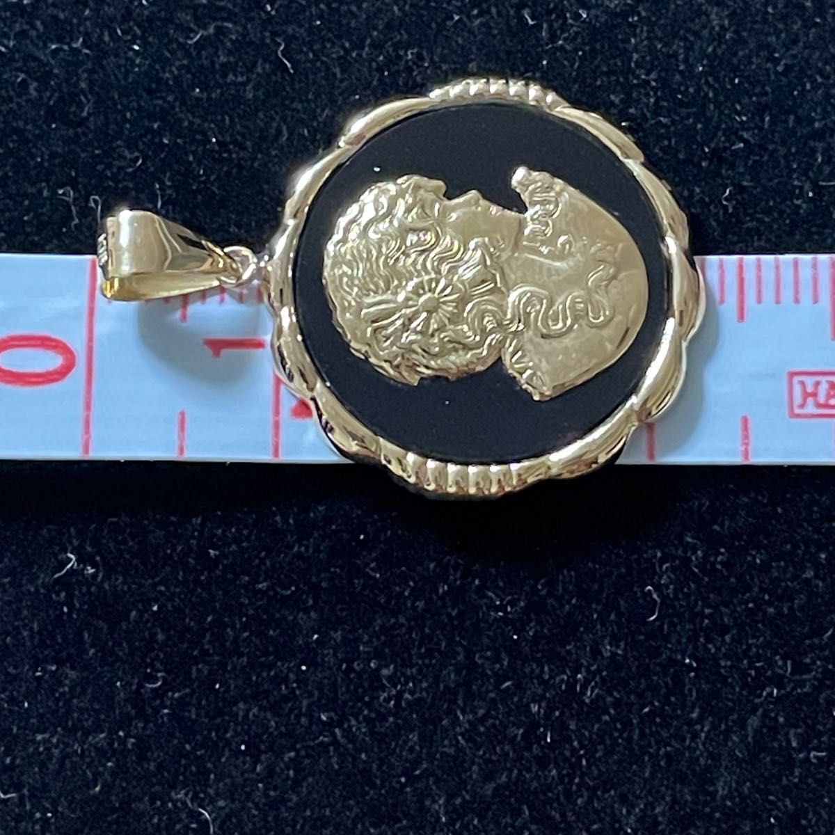 K18 18金イエローゴールドオニキスペンダントトップ|Yahoo K18 18金イエローゴールドオニキスペンダントトップ|Yahoo
