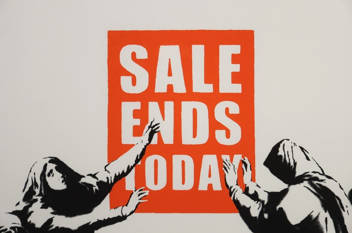 真作 バンクシー 英国WCP社版シルクスクリーン「SALE ENDS」画寸 69cm×48cm POWのエンディングを飾る 消費主義を象徴的に表現 Banksy 7546_画像3