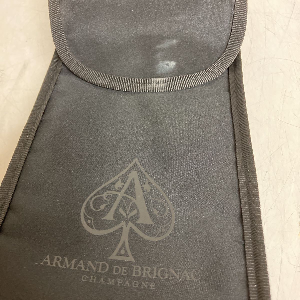 R026 ARMAND DE BRIGNAC BRUT ROSE アルマンドブリニャック ロゼ シャンパン ソフトケース付 空箱/現状品_画像10