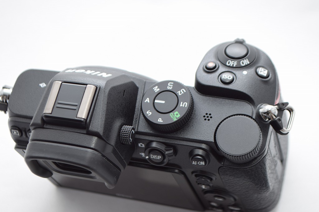 美品☆Nikon ニコン Z 5 ボディ☆元箱付・メモリーカード32GB付 | www