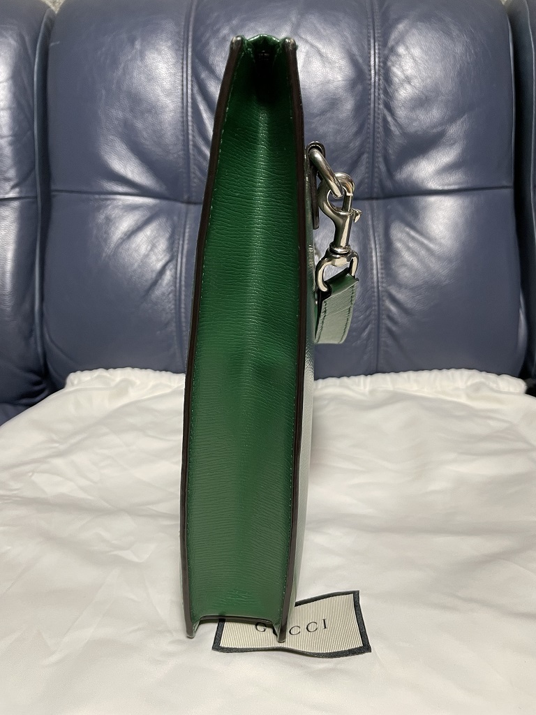 ほぼ未使用ストラップ付き】Gucci グッチ スネーク クラッチバッグ 緑