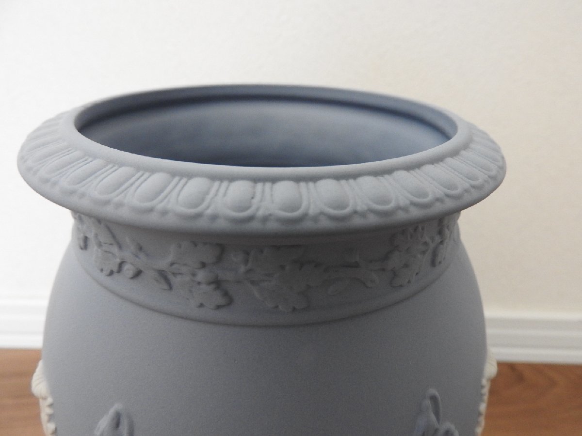 【送料無料】ウェッジウッド WEDGWOOD ジャスパー ペールブルー 花瓶