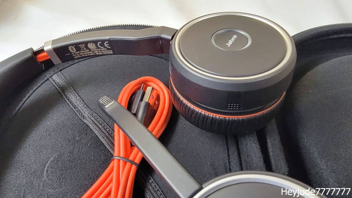 新品/未使用品 】 Jabra EVOLVE 75 UC ドングル付 高性能 マイク 新品/未使用品 】 Jabra EVOLVE 75 UC ドングル付 高性能 マイク