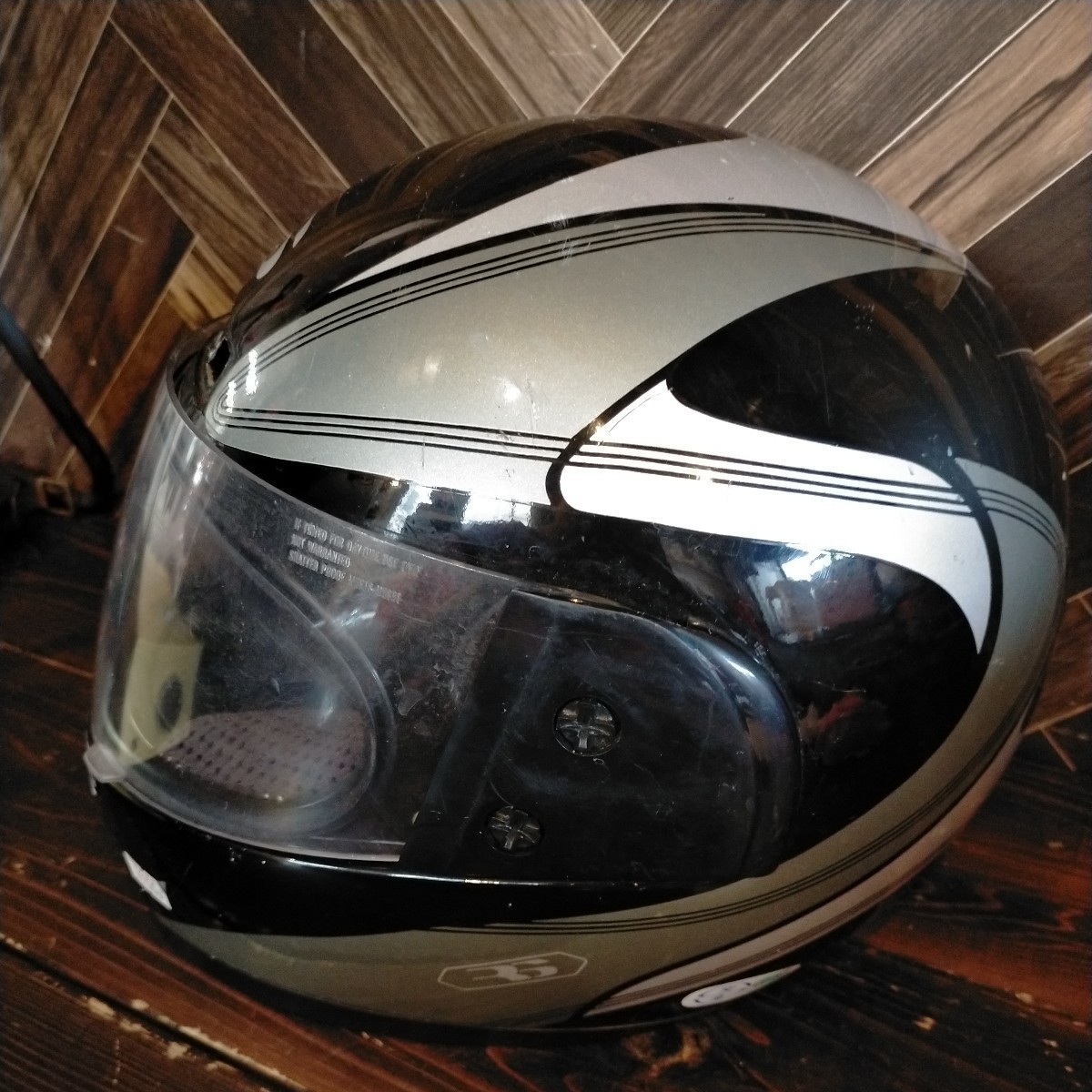 F1343 ヘルメット バイク シールド付き ブラック 黒 RS バイクヘルメット フルフェイスヘルメット 乗車用安全帽 Ｍサイズ サイズ 札幌_画像3