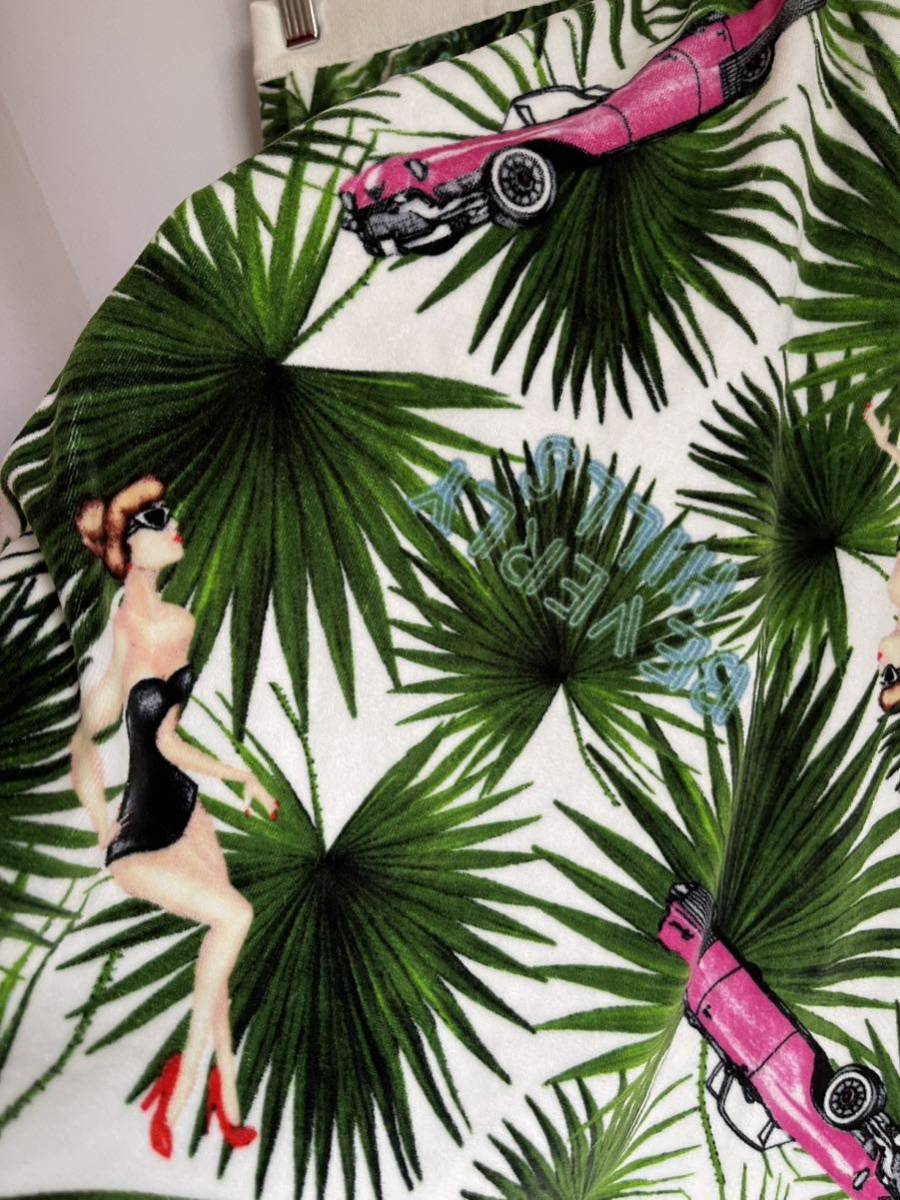 ★◆　JOYRICH　ビバリーヒルズ　★　ピンナップガール　　クラシックカー　フレアスカート　スポーティーカジュアル
