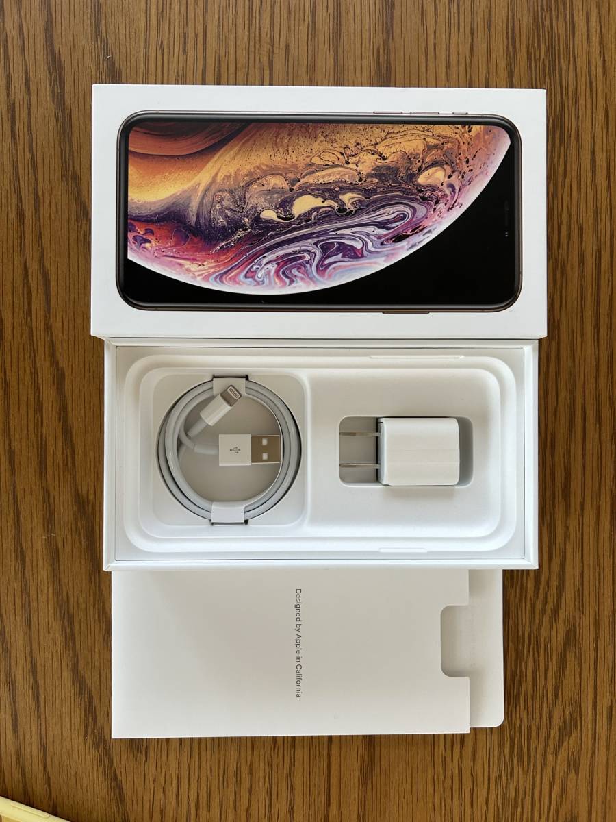 【送料込み】アイフォン10　iPhone Xs　GOLD　64GB　　_箱、充電器（未使用）、説明書