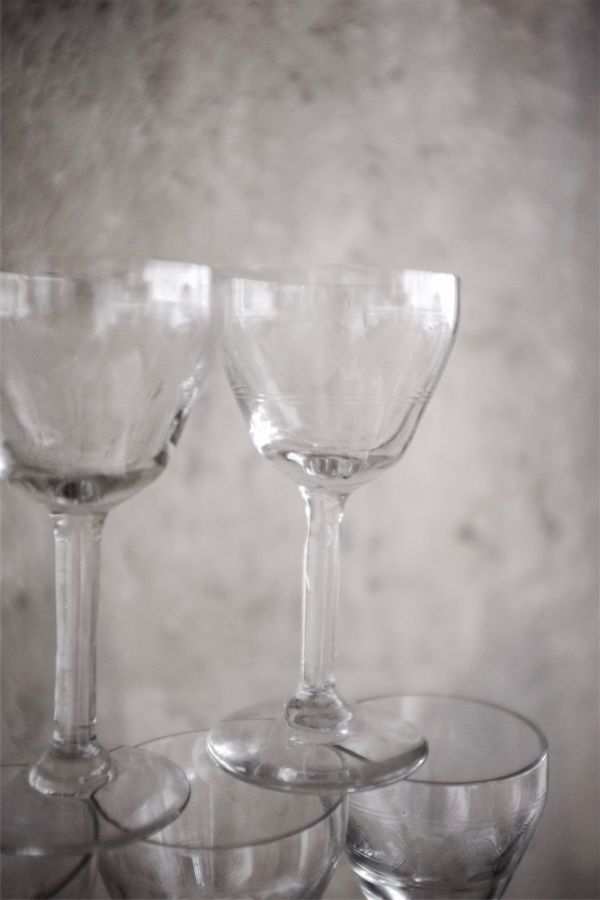 1900年初頭 フランスアンティーク 歪みと蛇行のグラヴィールのあるシェリーグラス リキュール ガラス ショットグラス ワイングラス 装飾_画像6