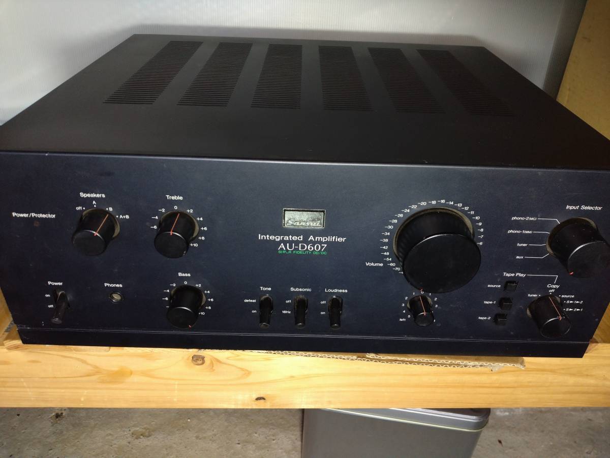 SANSUI サンスイ プリメインアンプ AU−D607 基本動作確認しました