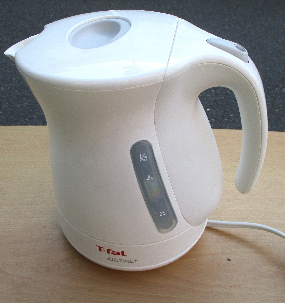 ☆ティファール T-Fal ジャスティンプラス JUSTIN+ KO340175 電気ケトル 1.2L◆ガス代も電気代もお得！991円_画像2