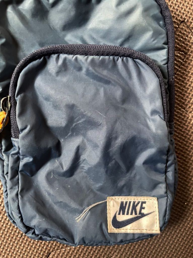 17 Nike NIKE pochette shoulder bag navy 