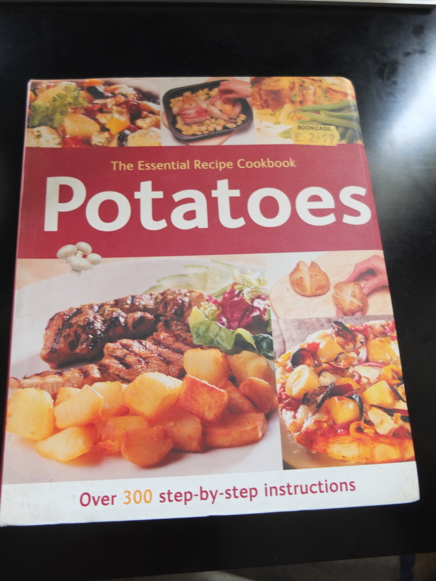 Potatoes (The Essential Recipe Cookbook Series) Gina Steer ジャガイモ料理 ポテト レシピ本 料理本 洋書_画像1