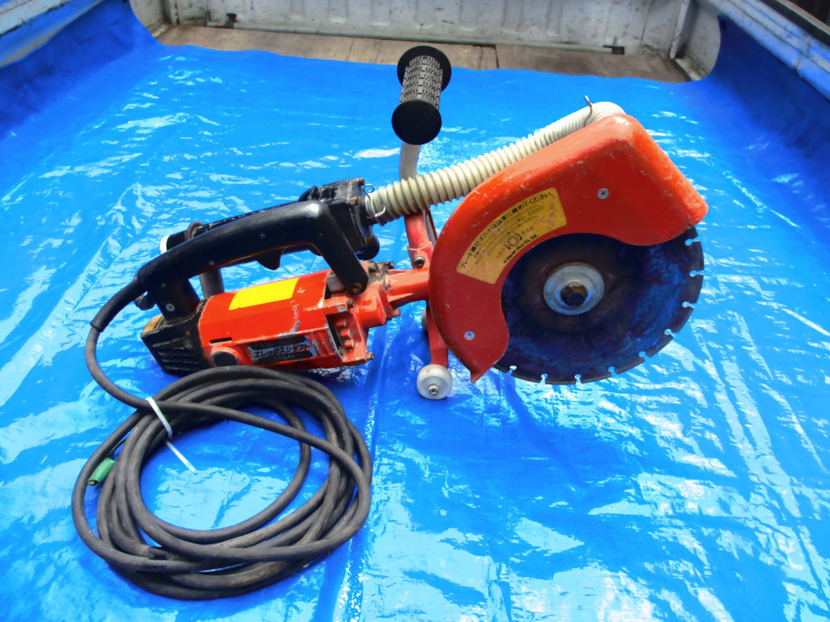  rescue tool .. for oil pressure apparatus electric apparatus oil pressure cutter oil pressure spreader holmatro ho ruma Toro apparatus together 