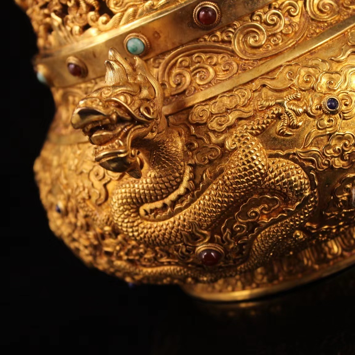 清 古銅彫 流金 龍紋浮彫 細工香炉 宝石嵌 置物』極細工 骨董品 清 古銅彫 流金 龍紋浮彫 細工香炉 宝石嵌 置物』極細工 骨董品