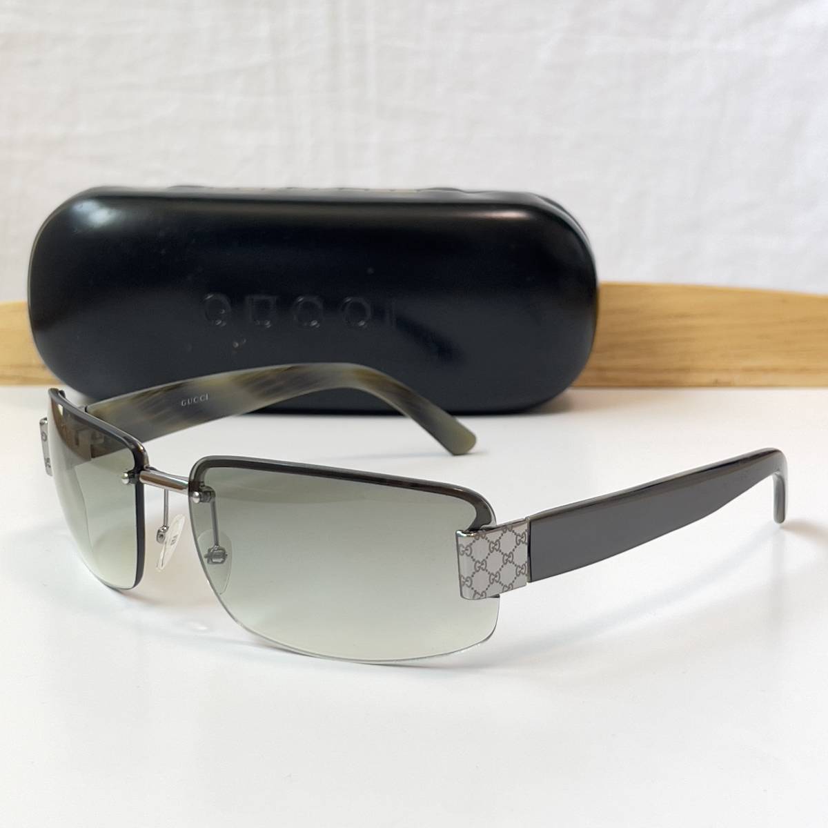 美品 GUCCI グッチ GG総柄 グッチシマ金具 縁無しサングラス GG1797/S NQ9 61 15 125 シルバー EYEWEAR メンズ  レディース｜PayPayフリマ