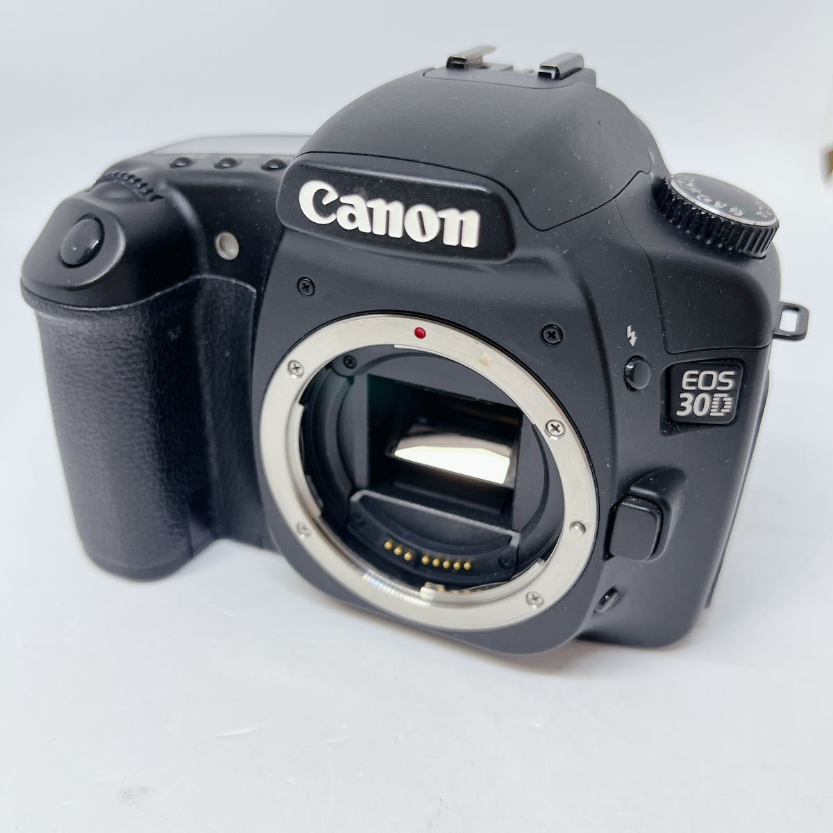 信頼 30D EOS キャノン 美品*Canon デジタル ボディ バッテリー・充電