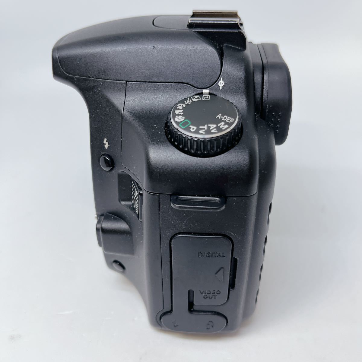 美品＊Canon キャノン EOS 30D デジタル 一眼レフ カメラ ボディ　バッテリー・充電器・カメラストラップ付_画像6