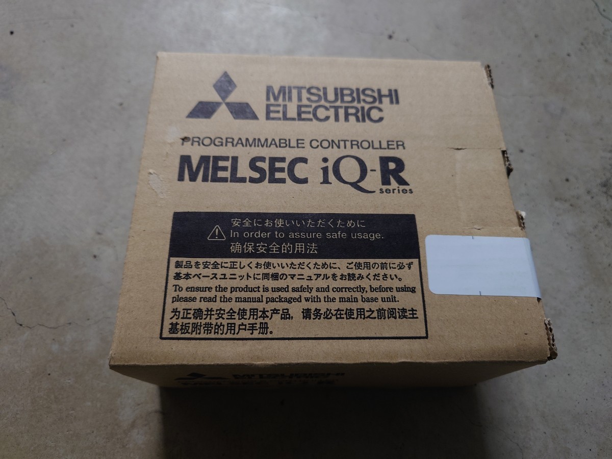 送料込【新品・未開封】R04ENCPU iQ-R CC-Link内蔵シーケンサCPU