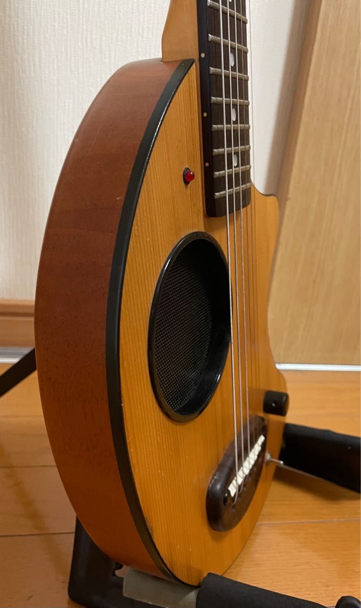 A エレアコ　ギター