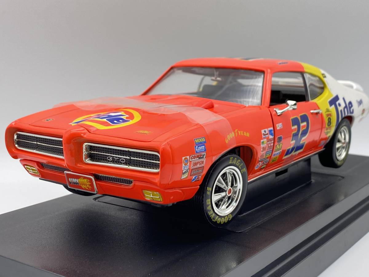 RC Ertl Racing Champions 1969 Pontiac GTO NASCAR 1/18 Ertl Pontiac Racing Champion z Nascar Ame car minicar 