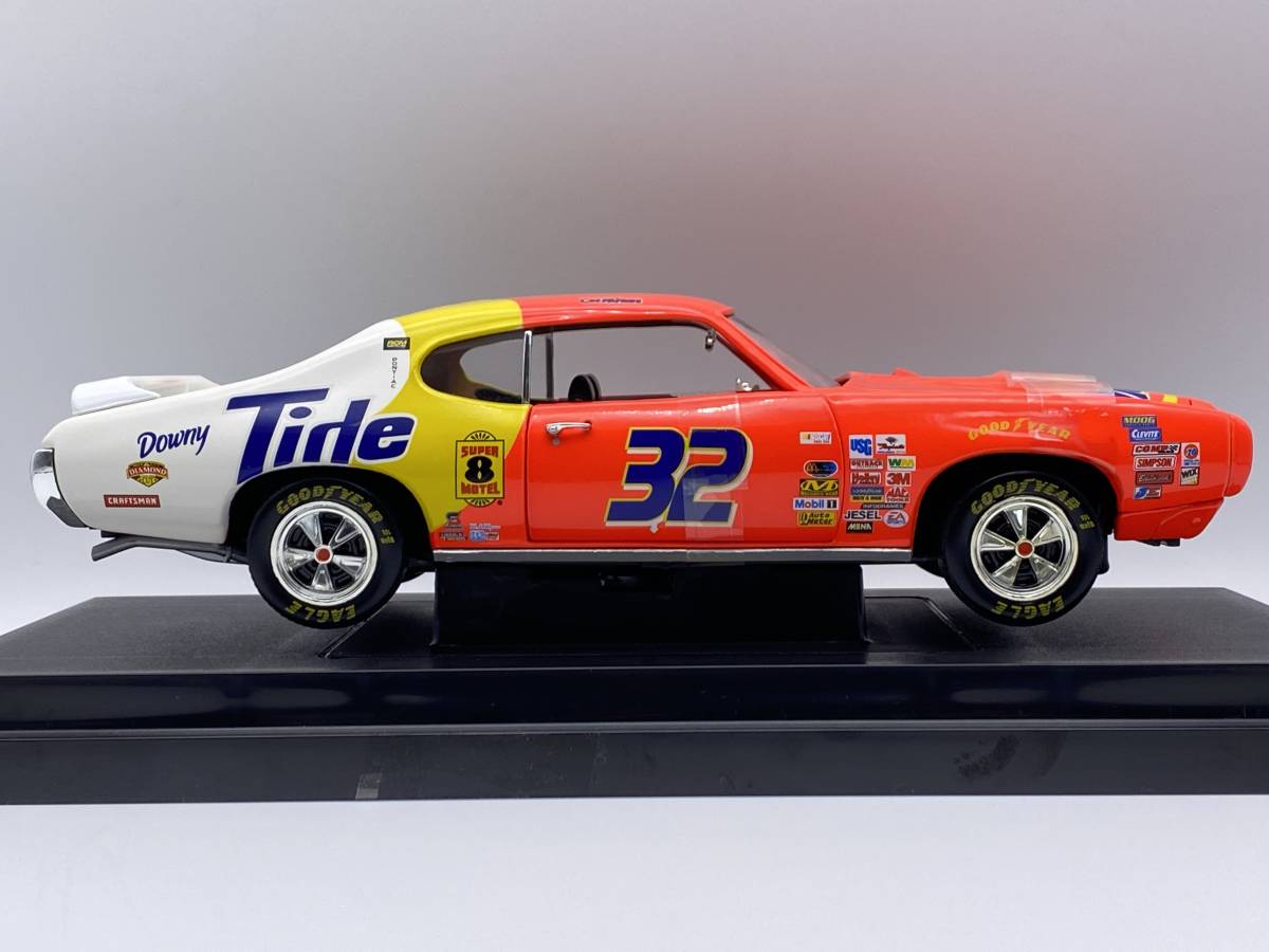 RC Ertl Racing Champions 1969 Pontiac GTO NASCAR 1/18 Ertl Pontiac Racing Champion z Nascar Ame car minicar 