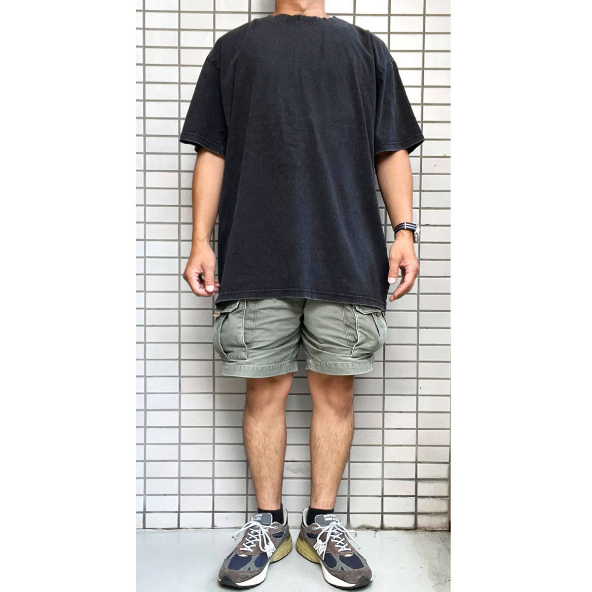 BUILD YOUR BRAND ビルド ヨア ブランド Tシャツ XLサイズ ダークカーキ アシッドウォッシュ　ACID WASHED オーバーサイズ_画像3