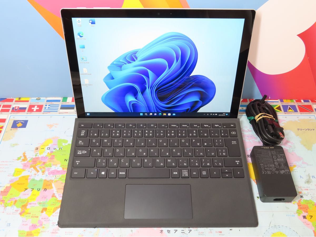 JC04225 マイクロソフト Surface Pro5 SIM搭載 1807 キーボード 美品 office